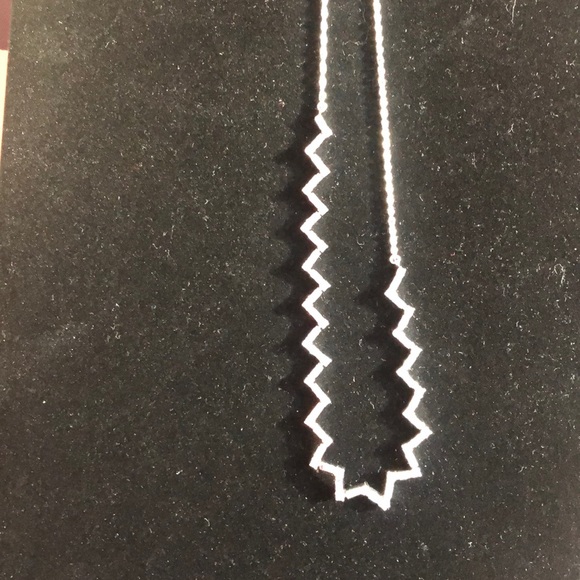 Necklaces and matching earrings - Picture 4 of 4